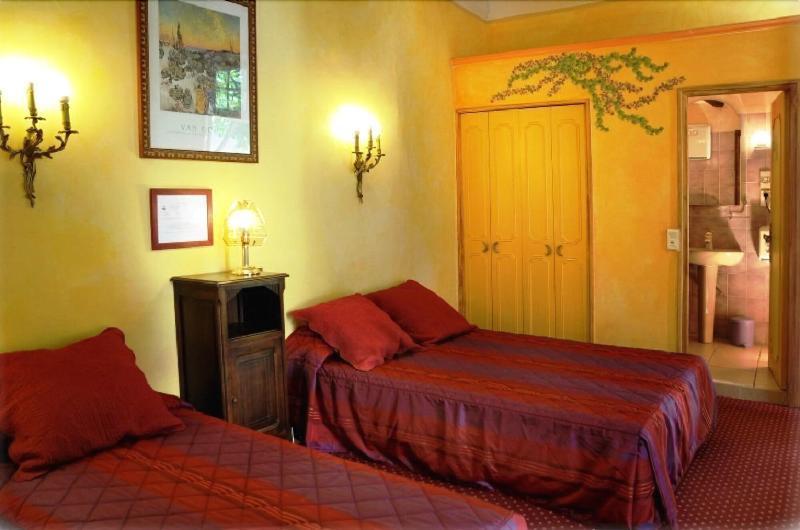 Hotel Du Fiacre Carpentras ภายนอก รูปภาพ