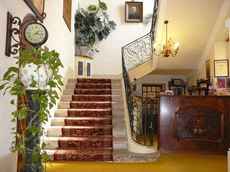Hotel Du Fiacre Carpentras ภายนอก รูปภาพ