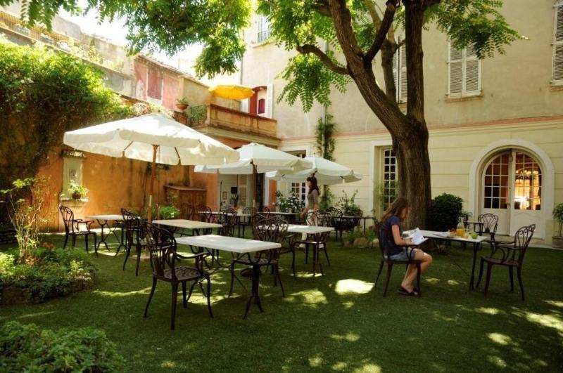 Hotel Du Fiacre Carpentras ภายนอก รูปภาพ