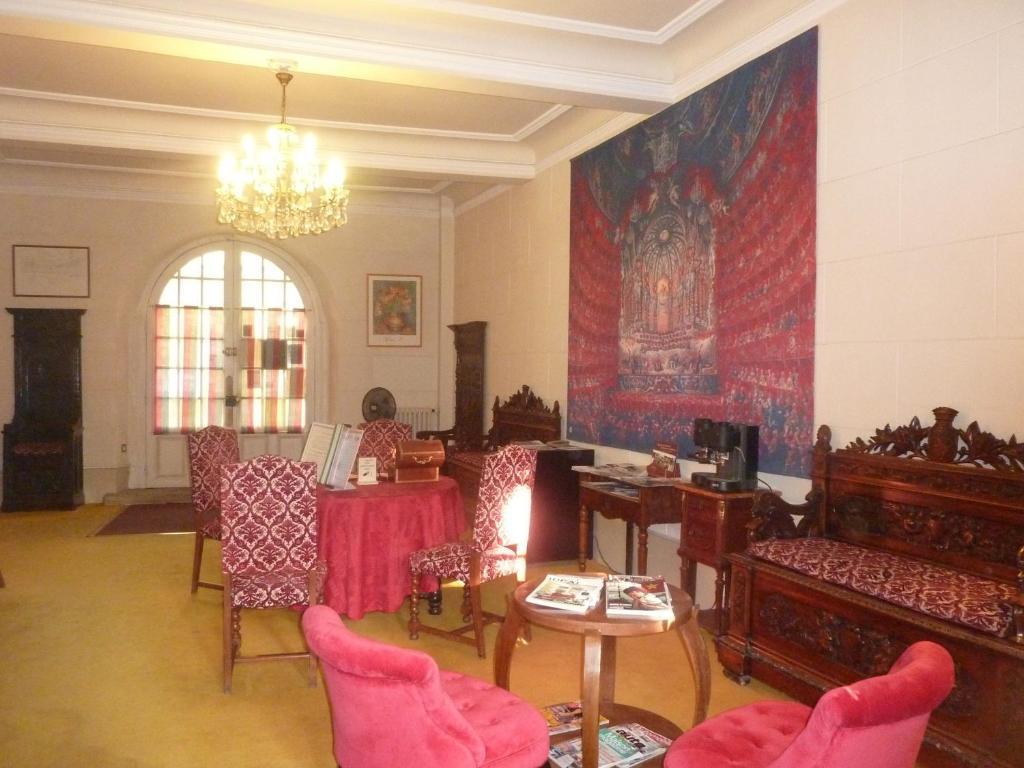 Hotel Du Fiacre Carpentras ภายนอก รูปภาพ
