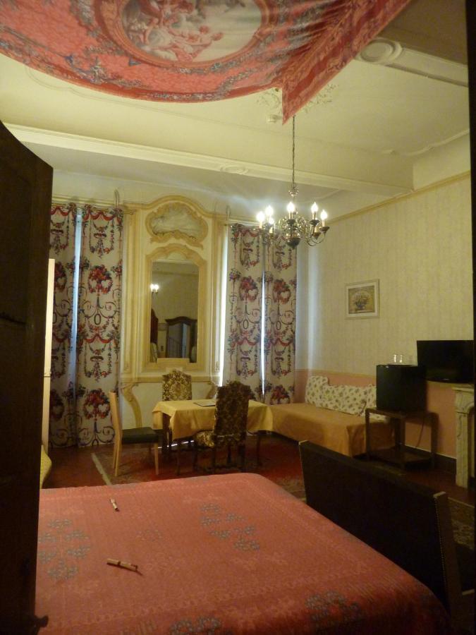 Hotel Du Fiacre Carpentras ห้อง รูปภาพ