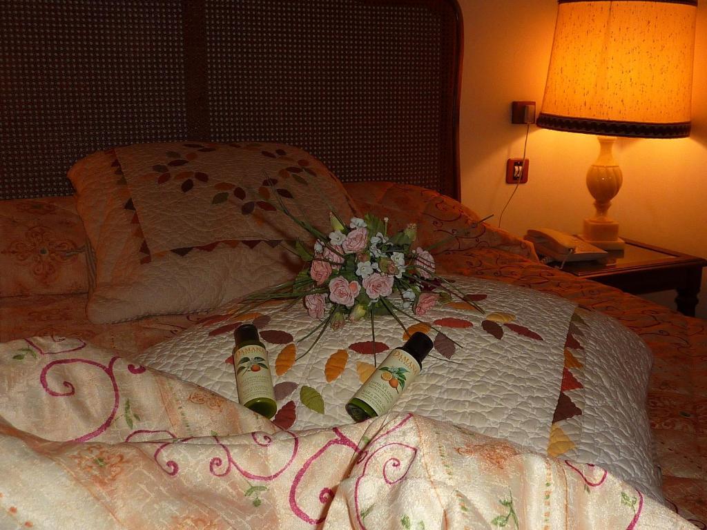 Hotel Du Fiacre Carpentras ภายนอก รูปภาพ